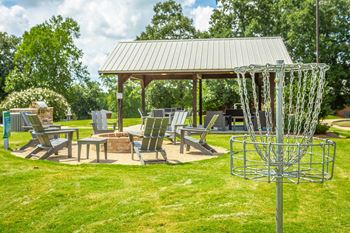 Disc golf course at hawthorne at the ridge in madison, al